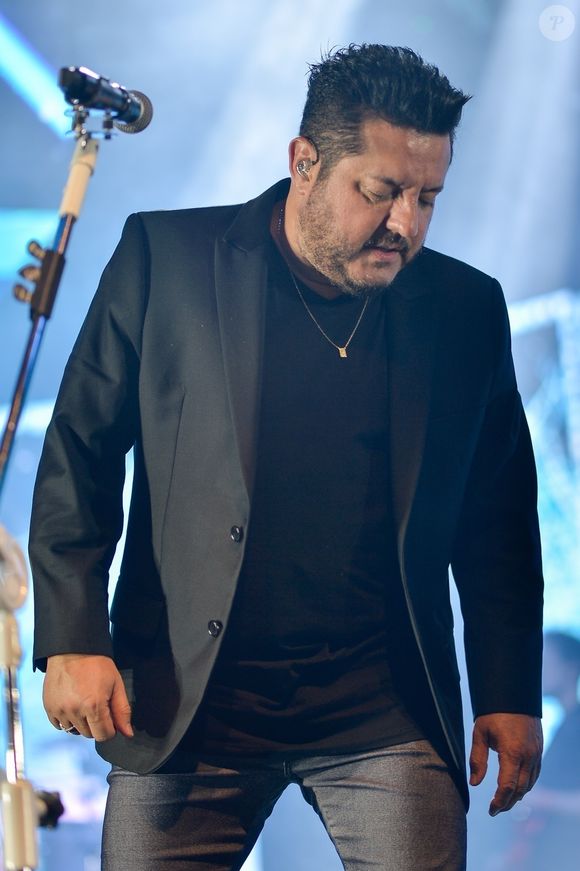 Marrone, dupla de Bruno, sofreu queda durante show e bateu com a cabeça, preocupando o parceiro de palco