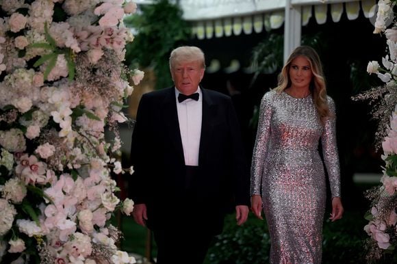Vestido brilhante foi usado por Melanie Trump em 31 de dezembro de 2022