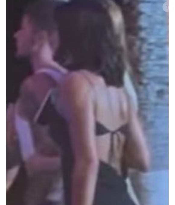 Bruna Marquezine manteve uma postura discreta na comemoração de João Guilherme.