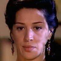 A reação de Hortência na novela 'Terra Nostra' após a morte do marido violento reflete a dura realidade de muitas mulheres