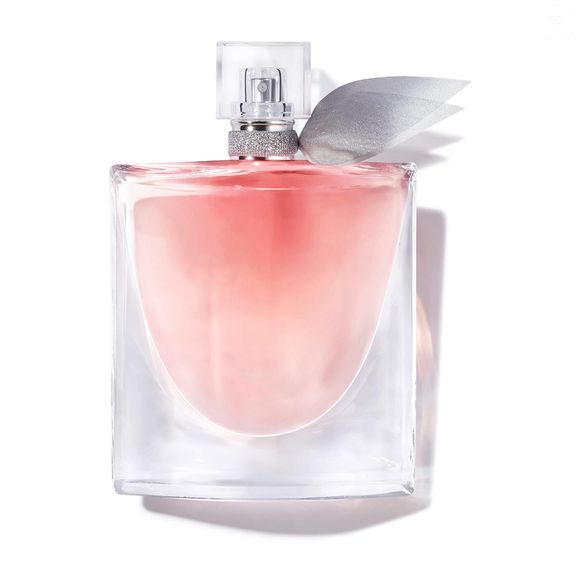 La Vie Est Belle (Lancôme) - 100ml | R$719,89 - o perfume combina íris, patchouli e baunilha, criando uma fragrância floral gourmand marcante e envolvente
