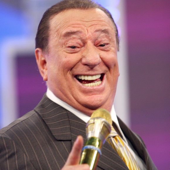 Raul Gil se viu envolvido em polêmica com a filha, Nancy Gil: 'Ligou pedindo desculpas'