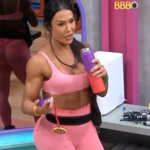 Segundo o médico esportivo Sebastião J. Rodrigues Júnior, Gracyanne poderá recuperar seu físico em cerca de 8 semanas