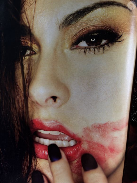 Fotos de Francine Piaia na Playboy exploram diferentes partes do corpo da ex-’BBB’