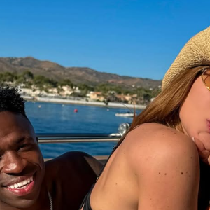 Vini Jr. e Virgínia Fonseca são namorados oficialmente desde outubro de 2025