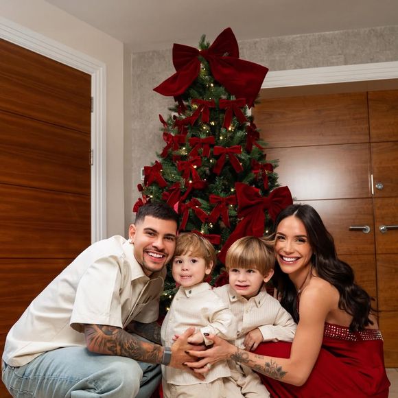Ana Lídia Martins e Bruno Guimarães compartilham a rotina familiar com os filhos Matteo e Pietro, frutos do relacionamento do casal