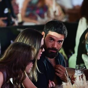 Sandy e o médico Pedro Andrade não gostam de expor o relacionamento