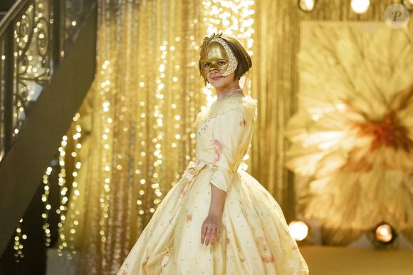 Eugenia (Klara Castanho) fica no segundo lugar do concurso de 'Garota do Momento'