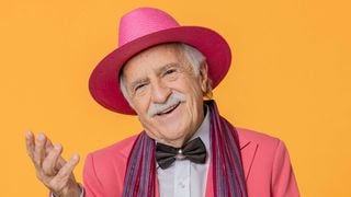 As pessoas mais felizes com mais de 70 anos não são aquelas que se aposentaram com mais dinheiro ou com melhor saúde: são aquelas que construíram pelo menos um relacionamento em que não precisam fazer nada