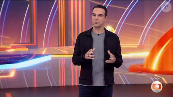 Tadeu Schmidt elogiou Vilma em discurso de eliminação do 'BBB 25'