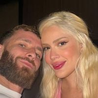 Após beijo de Léo Pereira em Karoline Lima na festa do Flamengo e rumor de affair do jogador com Flávia Saraiva, web aconselha influencer: 'Se valorize'