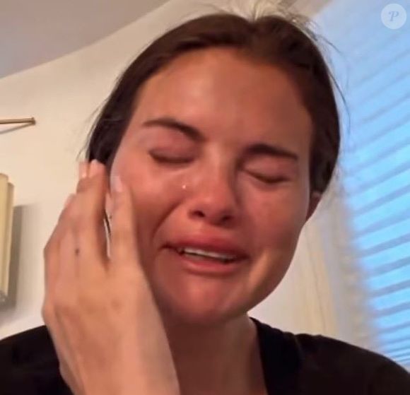 Atriz se desculpa por não conseguir fazer mais pelo seu povo em mensagem emocionada