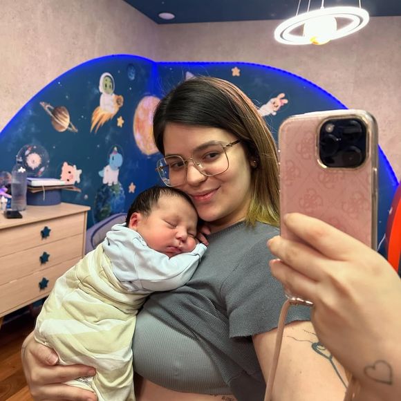 Viih Tube também já chegou a detalhar que emagreceu 10 quilos diante do momento delicado de saúde do filho Ravi.