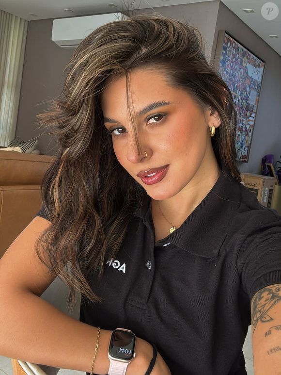 Neste meio tempo, Ana Castela mudou seu visual e adotou mechas loiras