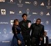 Irmão de Lamine Yamal roubou a cena junto da família na premiação da Bola de Ouro 2026