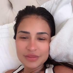 Simone Mendes relatou ter contraído gastroenterite do filho mais velho, Henry, e precisou de atendimento nessa segunda-feira, 29 de setembro de 2025