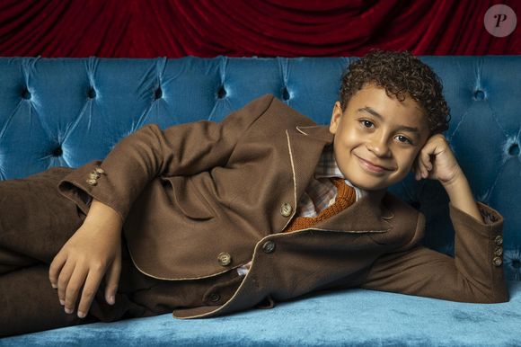 Picolé (Isaac Amendoim)é um menino divertido, de coração bom, e comilão.