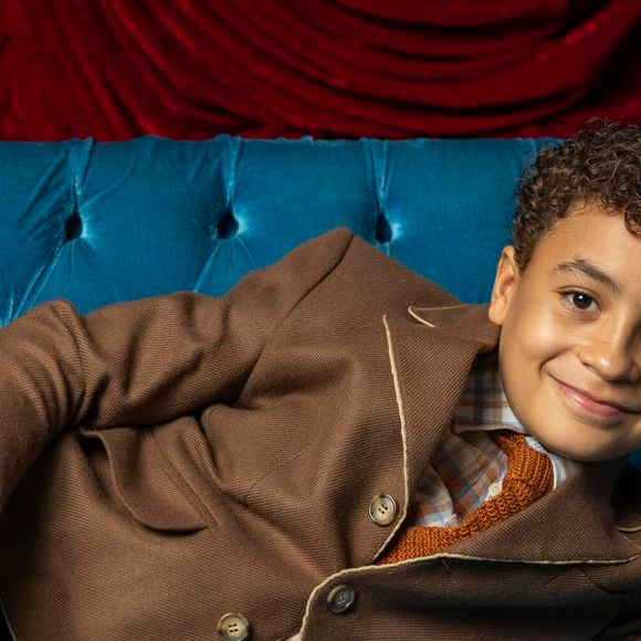 Picolé (Isaac Amendoim)é um menino divertido, de coração bom, e comilão.