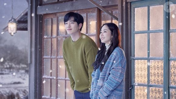 'Irei Quando o Tempo Estiver Bom': de volta à sua cidade natal, Hae-won reencontra Eun-seob, um amigo do passado, com quem desenvolve uma relação próxima