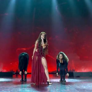 Internautas destacaram a coragem de Anitta por apresentar seu novo trabalho na TV Globo, mesmo sabendo das críticas