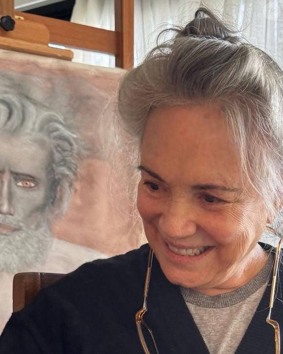 "Amiga linda da minha vida. Mestra … o teu cabelo é o mais lindo que vi na vida!!!" e "Que legal, está nascendo mesmo muitos cabelos novos. Dá pra ver o resultado. Vou fazer também", comentaram fãs