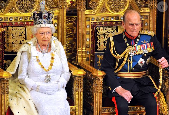 Depois de anos morando longe da Rainha Elizabeth II, os dois voltaram a dividir o mesmo teto com a pandemia, quando entrarem em isolamento no Castelo de Windsor