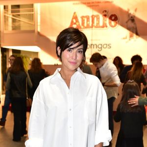 O corte pixie de Fernanda Paes Leme tem franja lateral