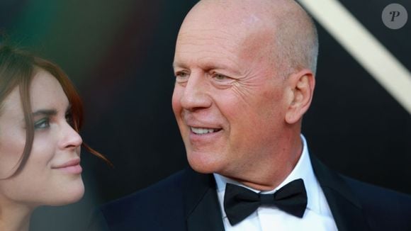 Filha de Bruce Willis dá apoio ao pai