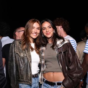 Sasha Meneghel e Bruna Marquezine foram juntas ao ‘Lady Night’ nesta sexta-feira (05) e protagonizaram uma série de momentos que deram o que falar nas redes sociais