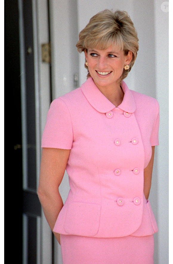 A Princesa Diana tinha como prioridade fazer atividades físicas em sua rotina, até mesmo para ocupar a mente diante da pressão da mídia.