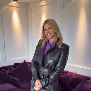 A socialite Val Marchiori revelou, nesta terça-feira (26), que foi diagnosticada com câncer de mama