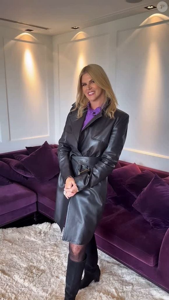 A socialite Val Marchiori revelou, nesta terça-feira (26), que foi diagnosticada com câncer de mama