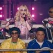 'Cota do Brasil na final da Copa do Mundo': Ronaldo e Ronaldinho Gaúcho surgem em apresentação de Madonna e divertem a web