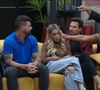 Dhomini se irritou com Carol quando ela falou por cima de Adriana, sua mulher, ao vivo no 'Power Couple 7'