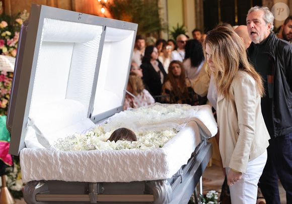 Velório de Preta Gil: Claudia Abreu também se despediu da cantora, morta aos 50 anos por complicações de câncer