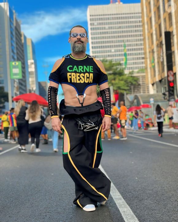 Excêntrico, Carmo Dalla Vecchia começou a apostar em looks polêmicos para eventos