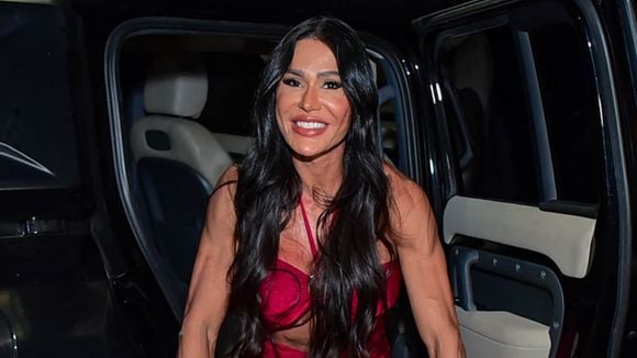 Gracyanne Barbosa tem carro roubado em assalto no Rio ao voltar de ensaio para o Carnaval 2026