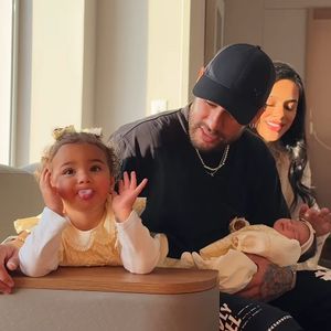 Ao verem as imagens, internautas afirmaram que Mavie é um meme ambulante