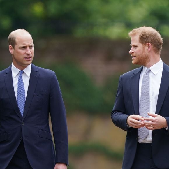 Abusos entre irmãos ainda são frequentemente ignorados, apesar das consequências profundas ao longo da vida