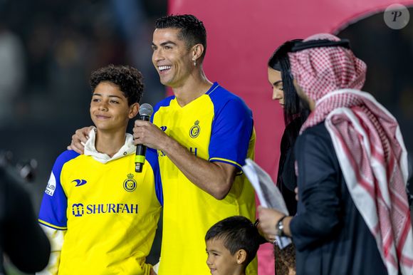 Cristiano Ronaldo Jr., filho de Cristiano Ronaldo, já segue os passos do pai no Al-Nassr e tem feito muito sucesso em campo