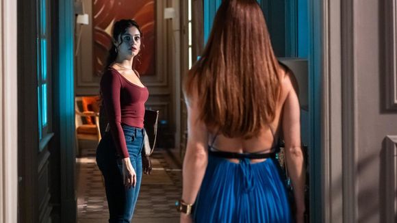 BOMBA em 'Três Graças'! Gerluce descobre falsificação de remédios e parte para vingança contra Arminda e Ferette