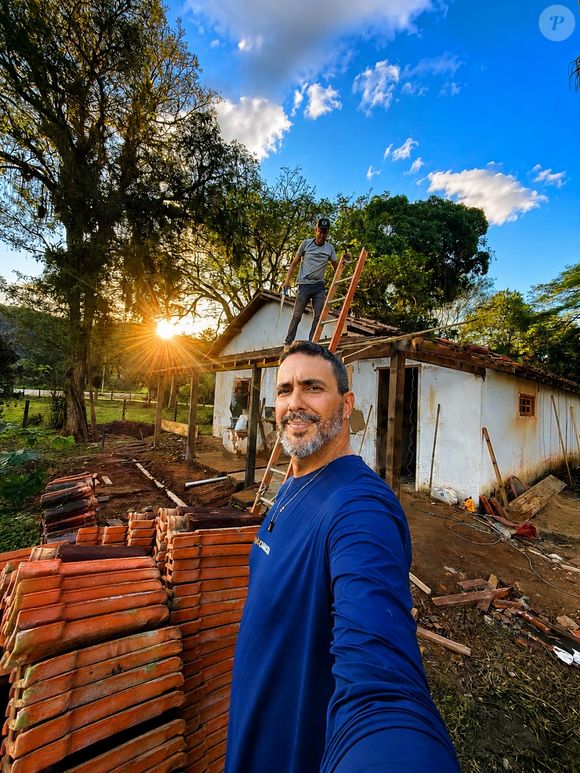 Hoje aos 46 anos, André Marques mudou completamente seu estilo de vida após a morte do pai, em 2025