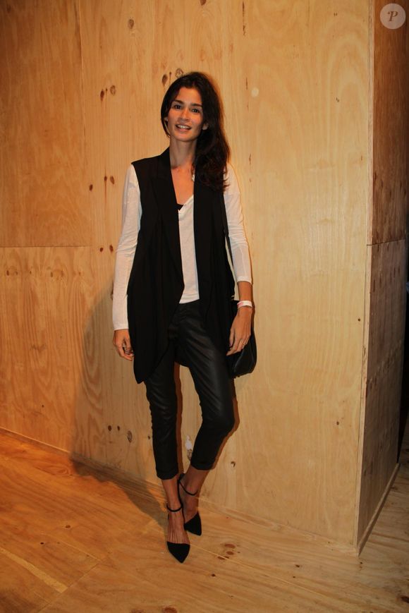 Carol Ribeiro, ex-MTV, com esclerose múltipla: modelo agora faz tratamento a base de hormônios