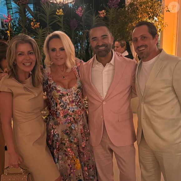 Vestido de noiva de Ana Maria Braga: primeira foto foi publicada na web por uma das convidadas