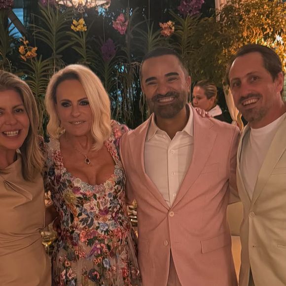 Vestido de noiva de Ana Maria Braga: primeira foto foi publicada na web por uma das convidadas