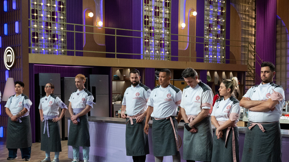 Quem saiu do 'MasterChef Confeitaria 2025'? Prato é chamado de 'incomível' e confeiteiro dá adeus ao reality