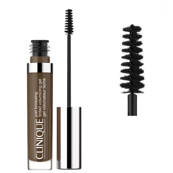 O Just Browsing, da Clinique, aparece entre os favoritos por entregar definição sofisticada e acabamento discreto nas sobrancelhas