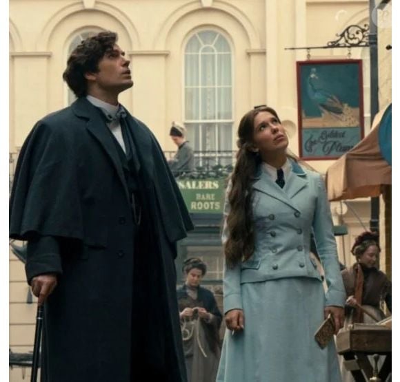 "Enola Holmes 3" traz de volta Henry Cavill como Sherlock Holmes