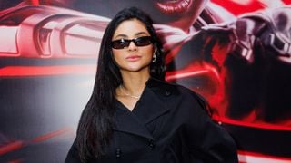 Filho de Mileide Mihaile e Wesley Safadão, Yhudy faz 1ª aparição ao lado da mãe 19 dias após retirar tumor raro da cabeça