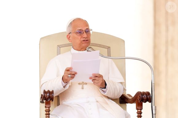 Leão XIV reage com firmeza à ameaça global e classifica discurso de Donald Trump como “inaceitável”, destacando que o conflito vai além da política e entra no campo moral